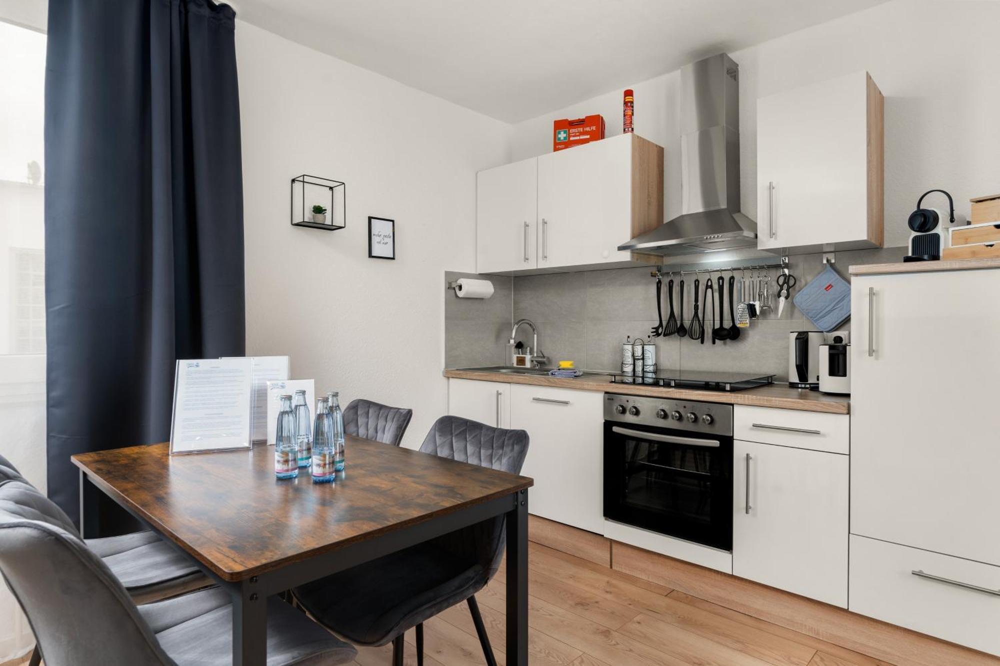 Free Living - City Design Apartments, Zentrum, Outlet, Balkon, Kueche Wolfsburg Exterior foto