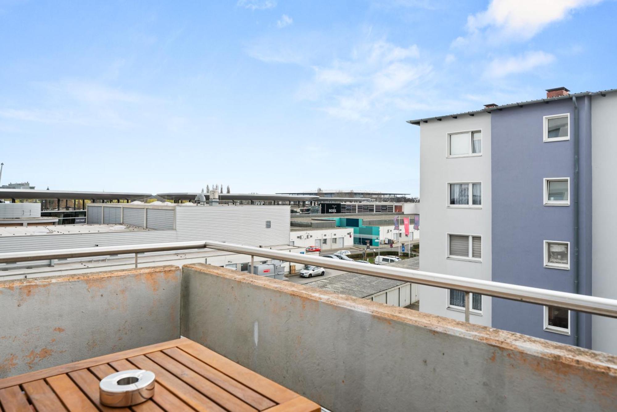Free Living - City Design Apartments, Zentrum, Outlet, Balkon, Kueche Wolfsburg Exterior foto