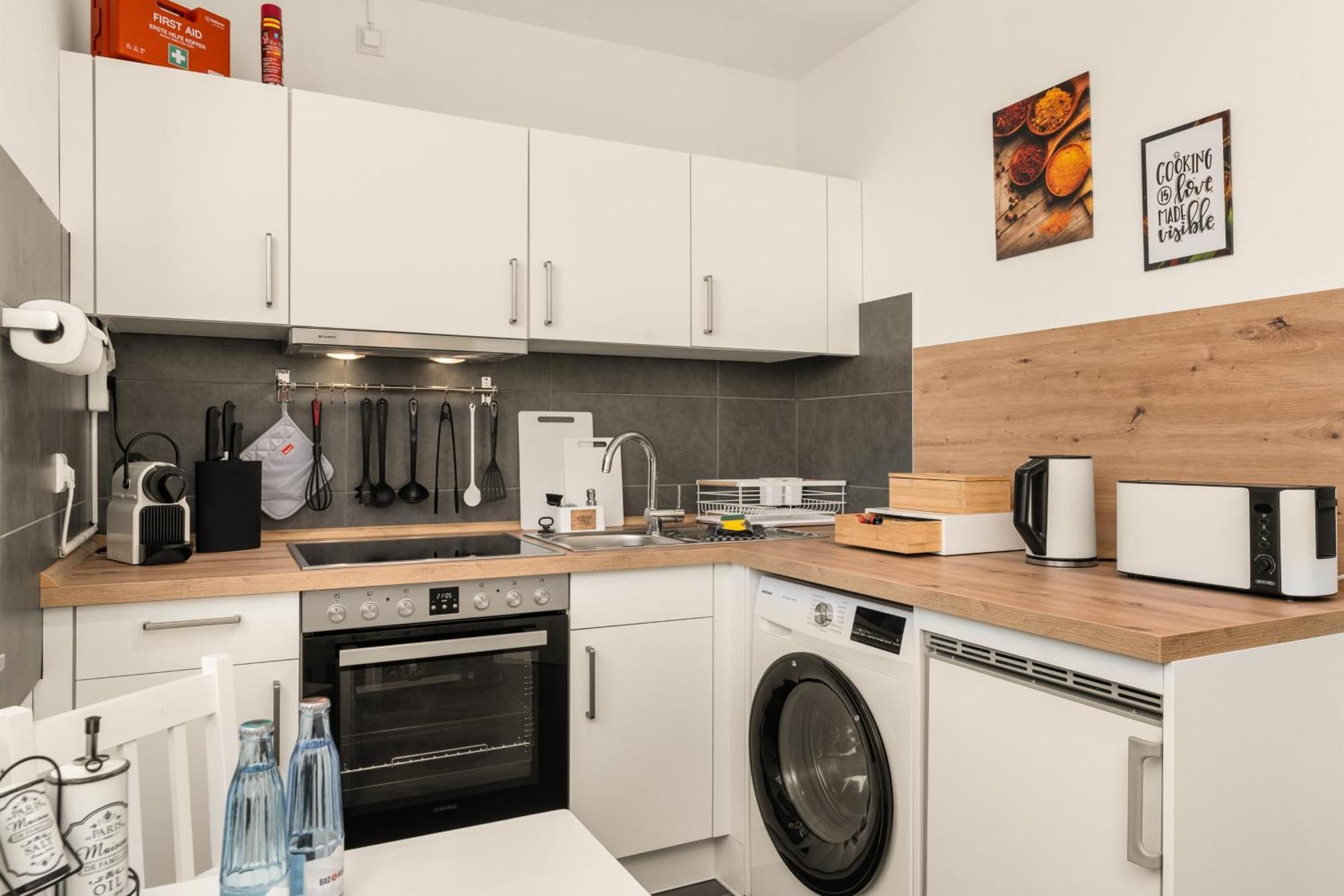 Free Living - City Design Apartments, Zentrum, Outlet, Balkon, Kueche Wolfsburg Exterior foto