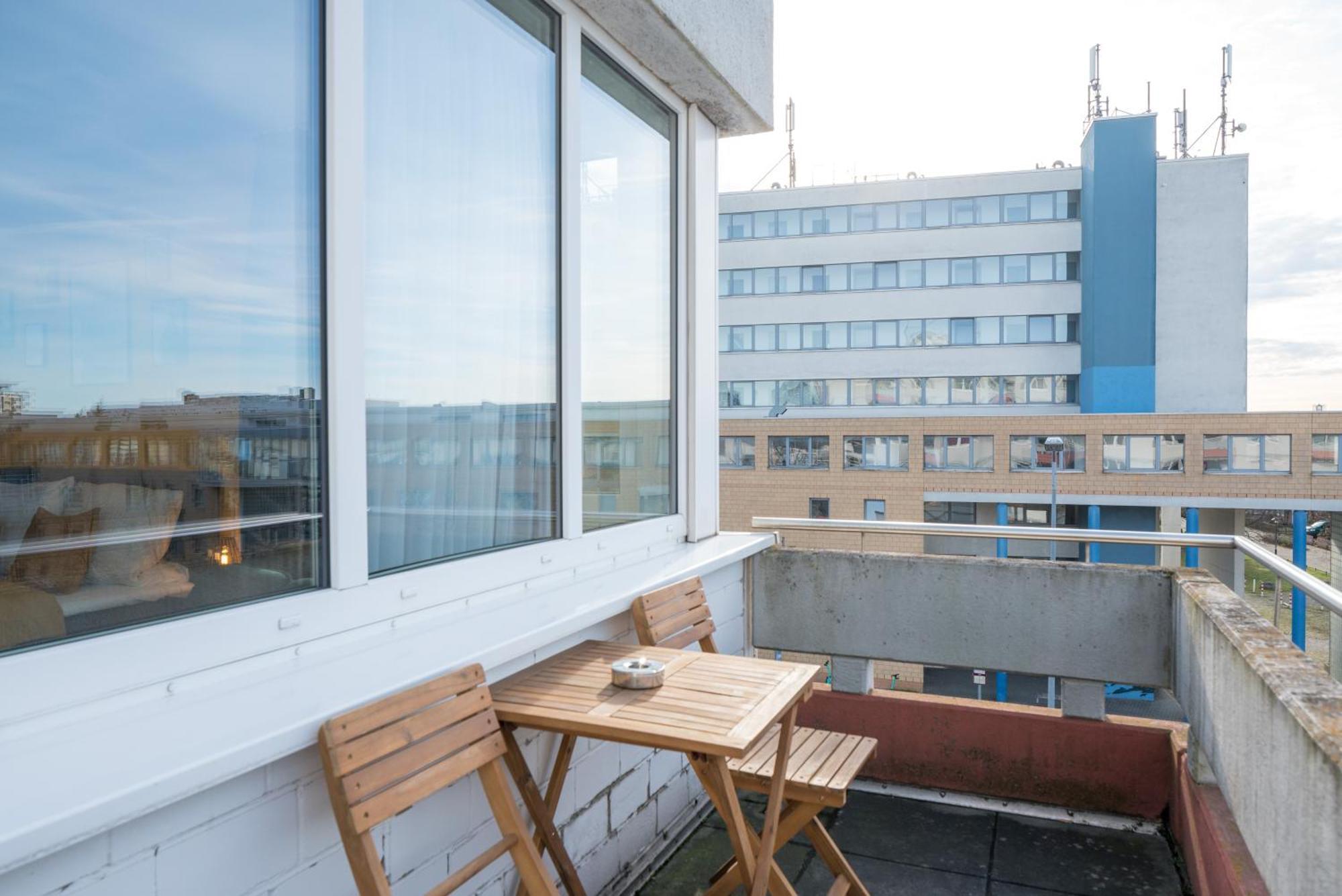 Free Living - City Design Apartments, Zentrum, Outlet, Balkon, Kueche Wolfsburg Exterior foto